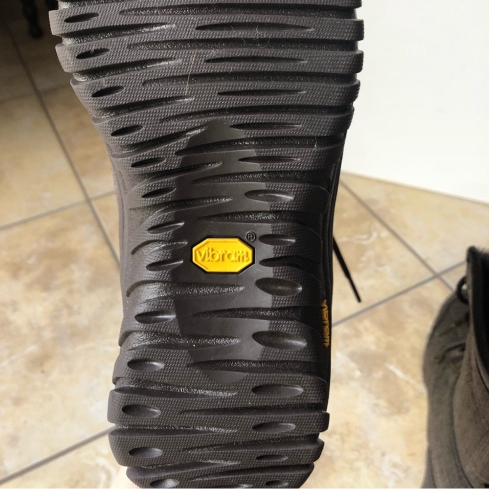 UGG Adirondack II Wool Lined Waterproof Snow Boots - Picture 3 of 5